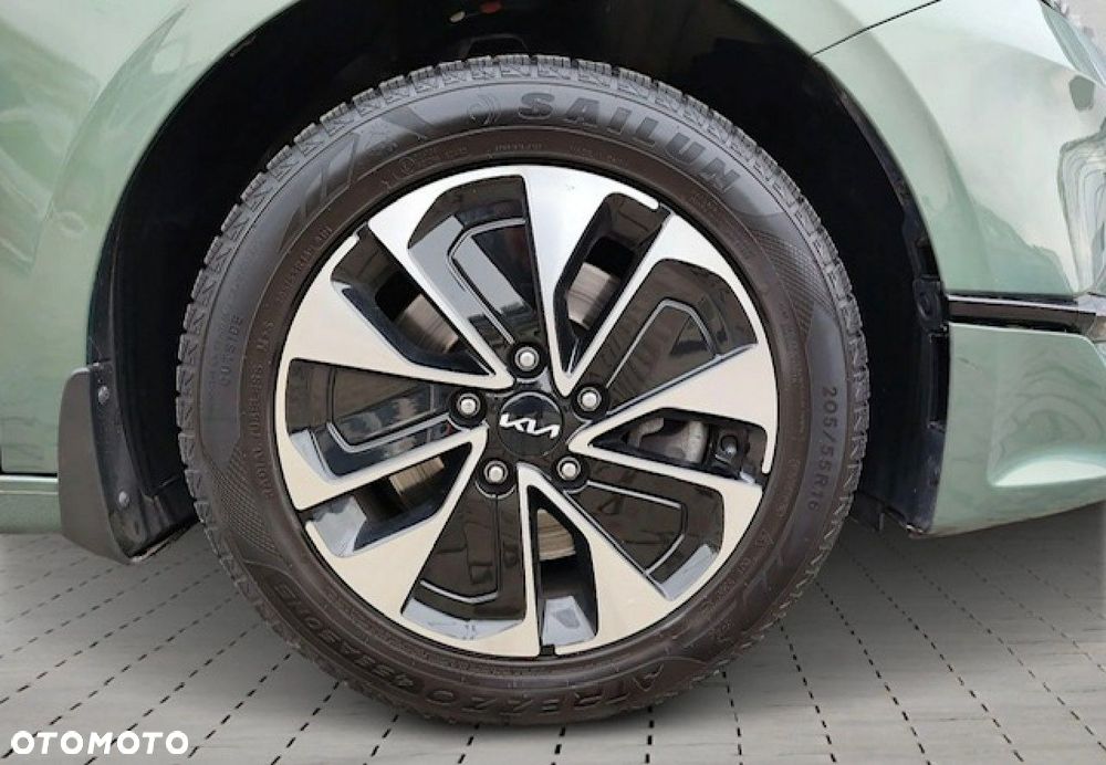 Kia Ceed - 27