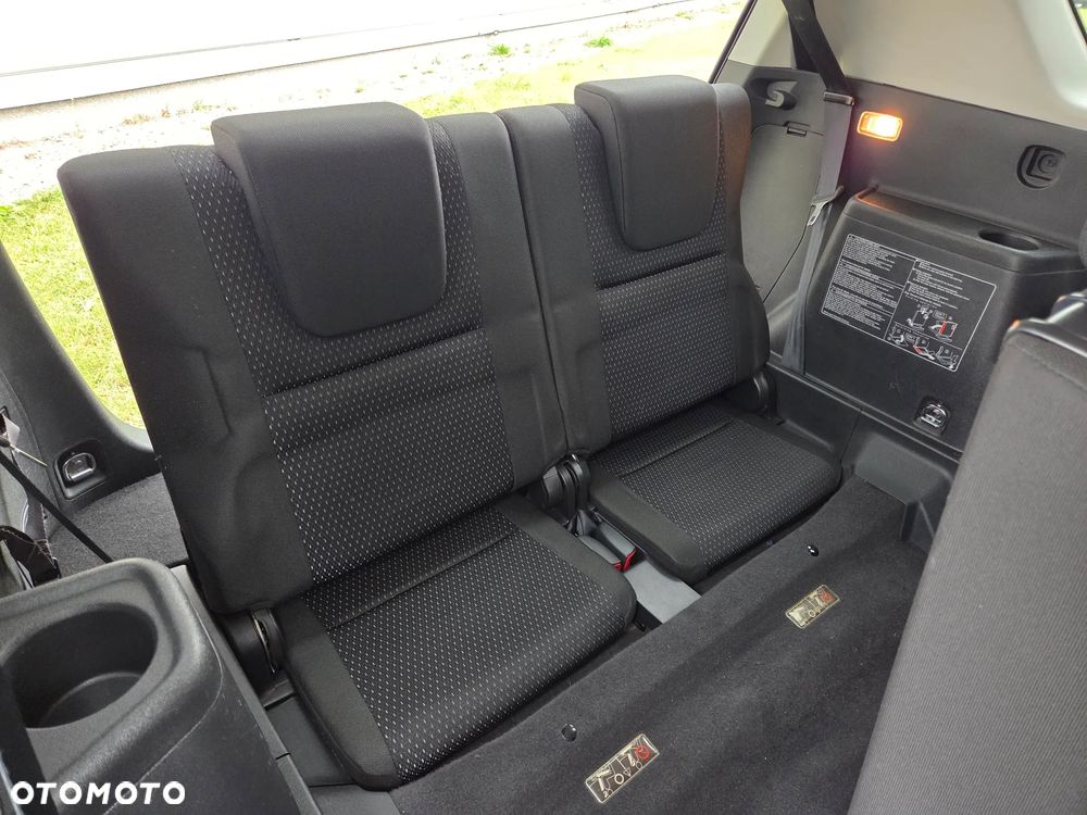 Toyota Corolla Verso 1.8 Edition - 18