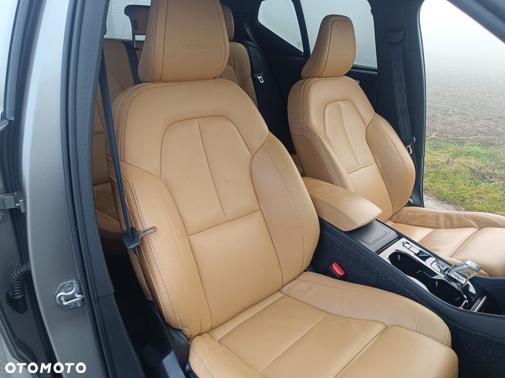 Volvo XC 40 D4 SCR AWD Inscription - 14