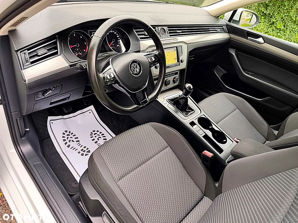 Volkswagen Passat Variant 1.6 TDI (BlueMotion Technology) Comfortline - 10