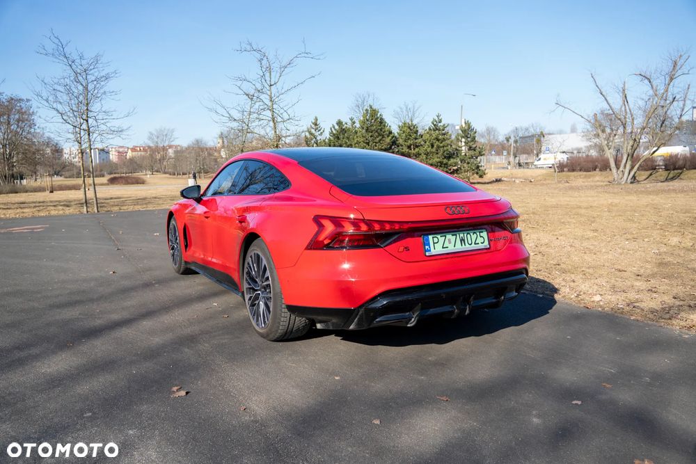 Audi e-tron GT - 4