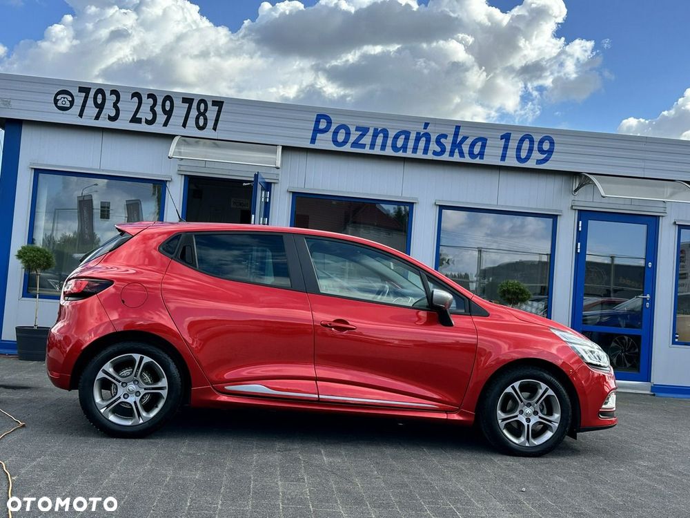 Renault Clio - 20