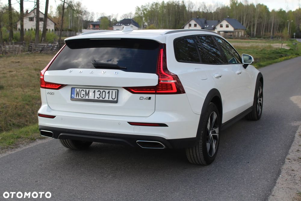 Volvo V60 Cross Country D4 AWD Geartronic - 8
