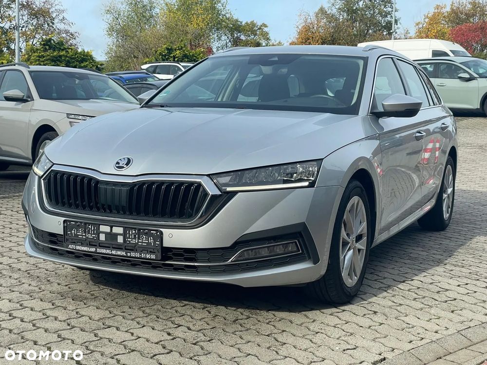 Skoda Octavia 2.0 TDI Ambition DSG - 1