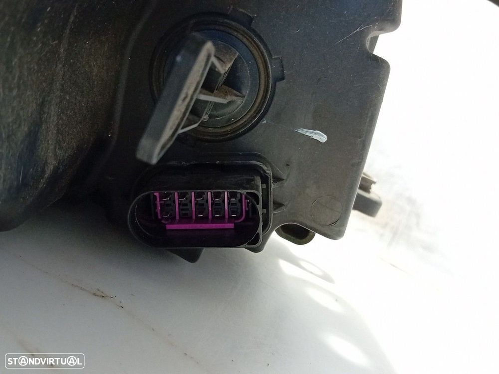Ótica / farol esquerda VOLKSWAGEN Caddy III Kombi (2KB, 2KJ, 2CB, 2CJ) - 3
