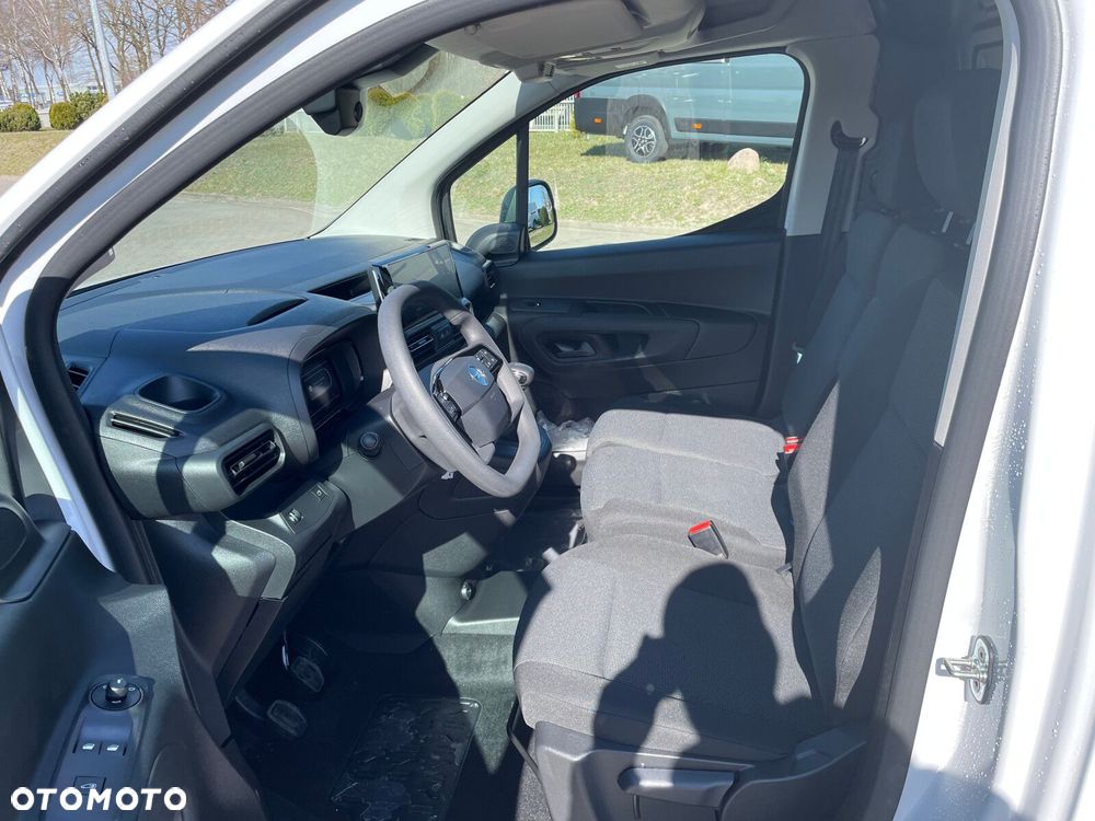 Opel Combo Cargo Combo Cargo Furgon XL Diesel 100KM Manual - 11