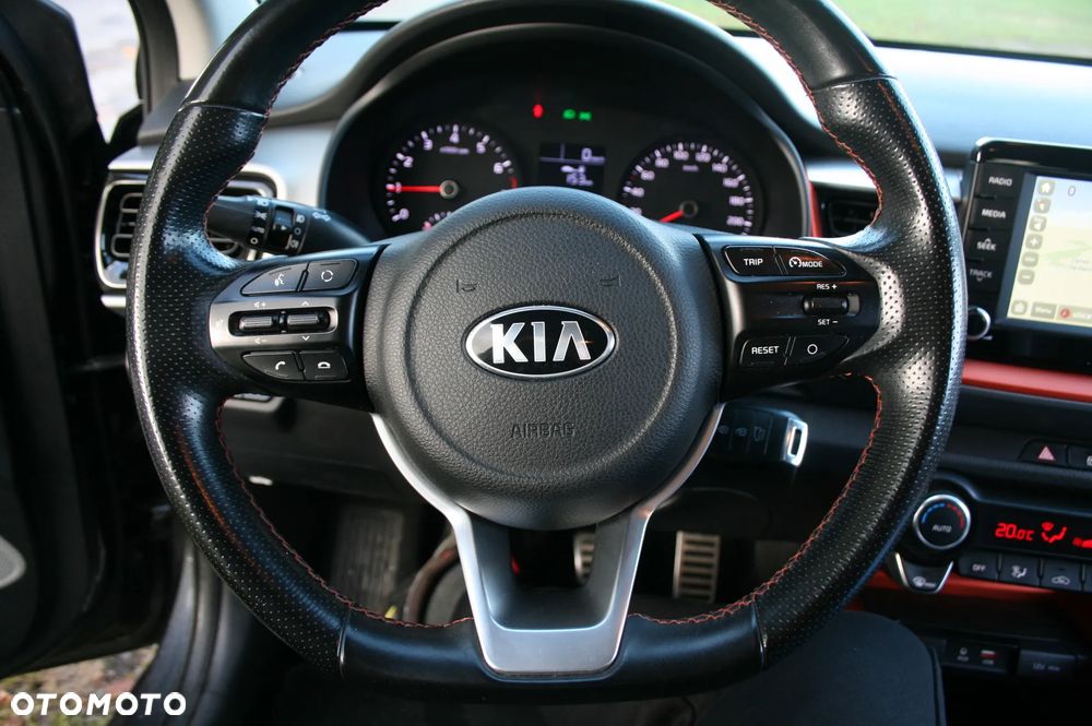 Kia Stonic - 23