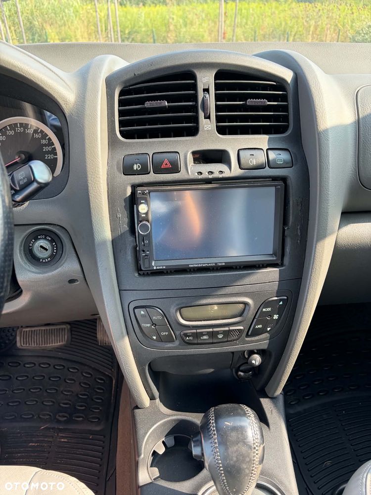Hyundai Santa Fe 2.7 V6 4WD GLS - 8