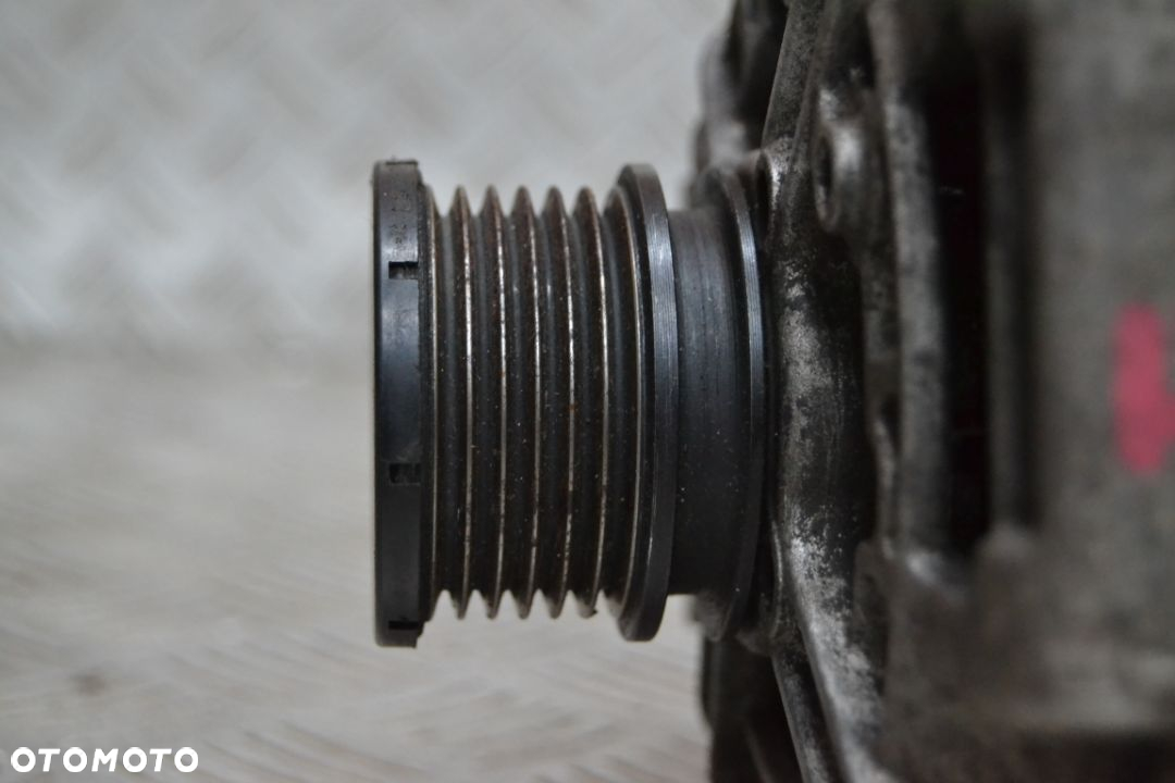 JEEP GRAND CHEROKEE WJ 2.7 CRD ALTERNATOR - 2