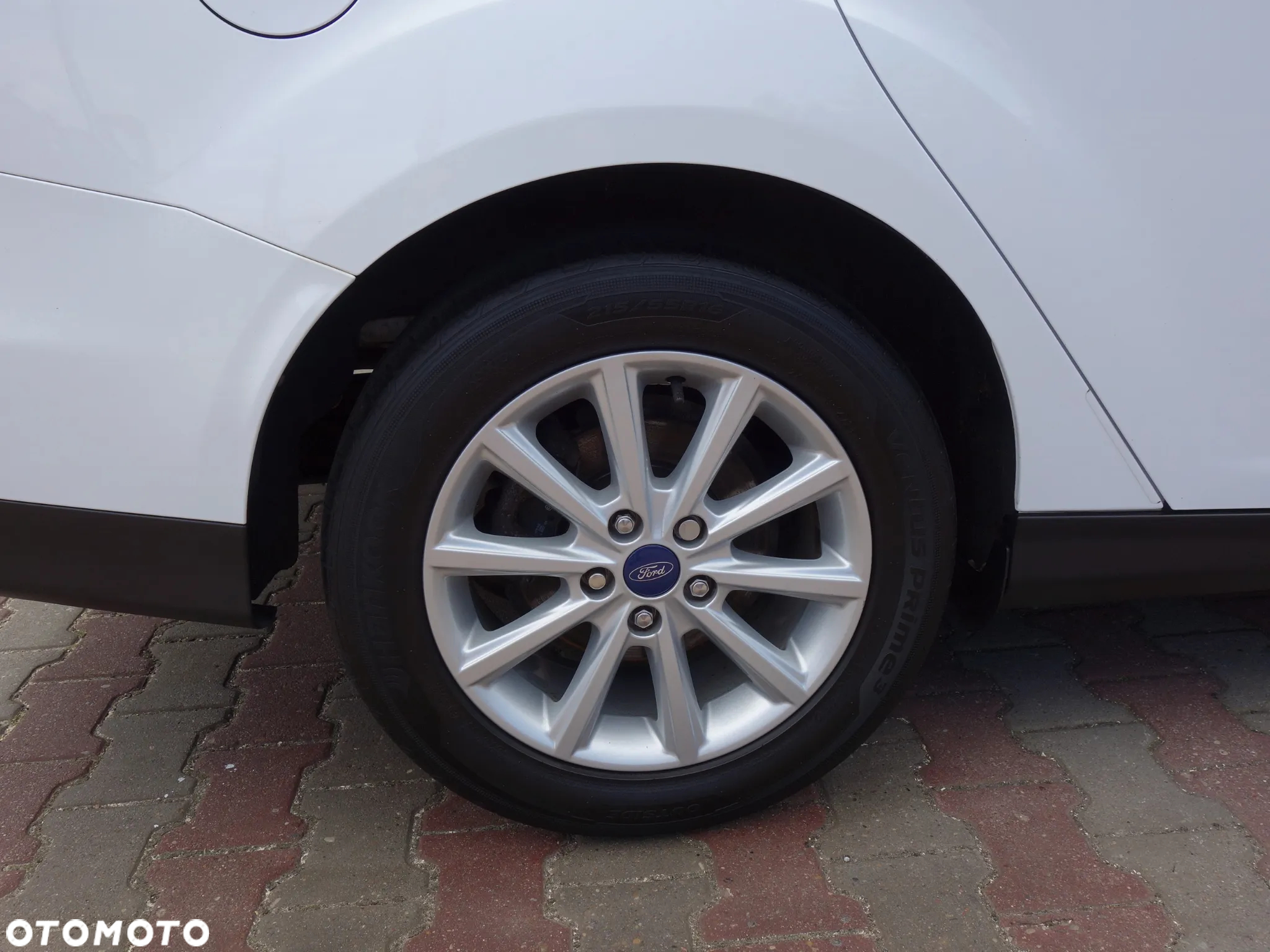 Ford Focus Turnier 1.5 EcoBlue Start-Stopp-System TITANIUM - 8
