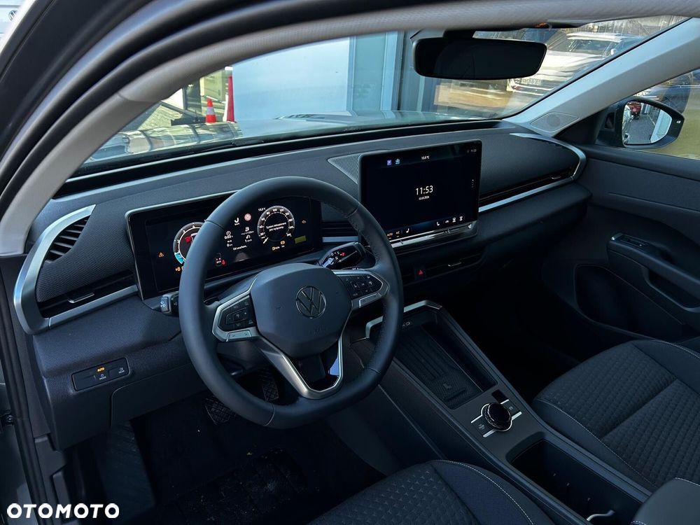 Volkswagen T-Roc - 4