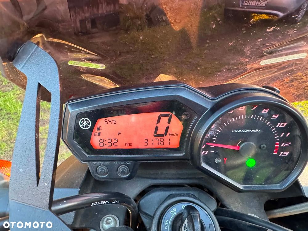 Yamaha XJ - 9