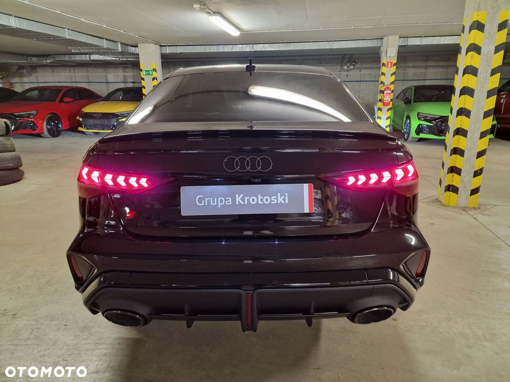 Audi RS3 Limousine - 6