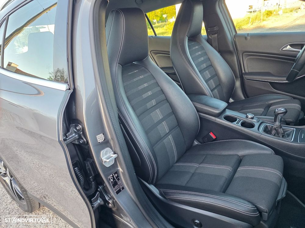 Mercedes-Benz GLA 180 d Urban - 19