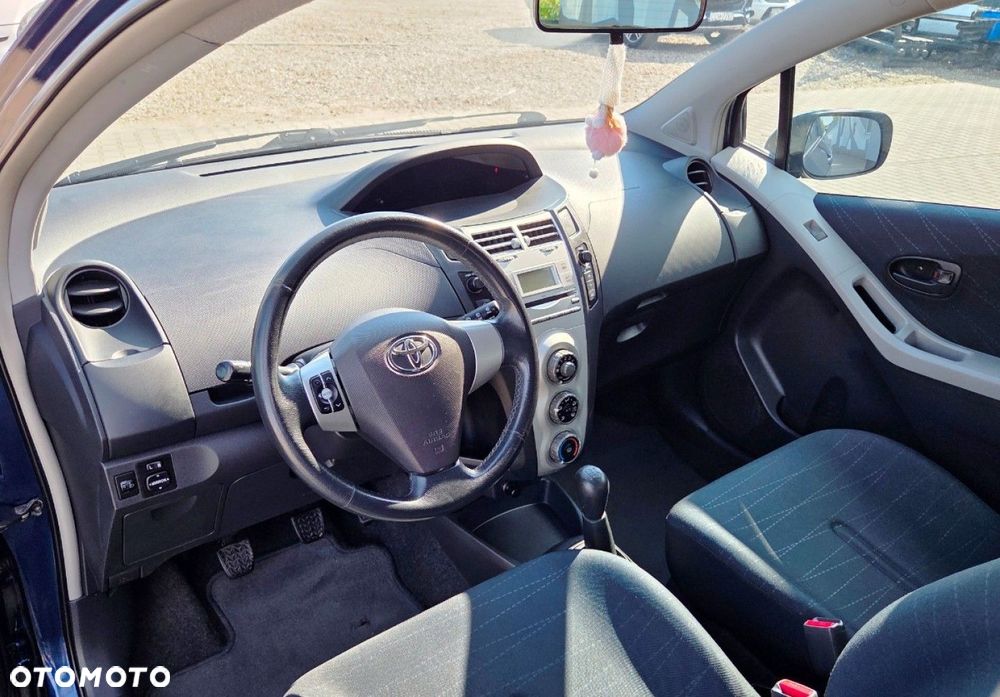 Toyota Yaris - 9