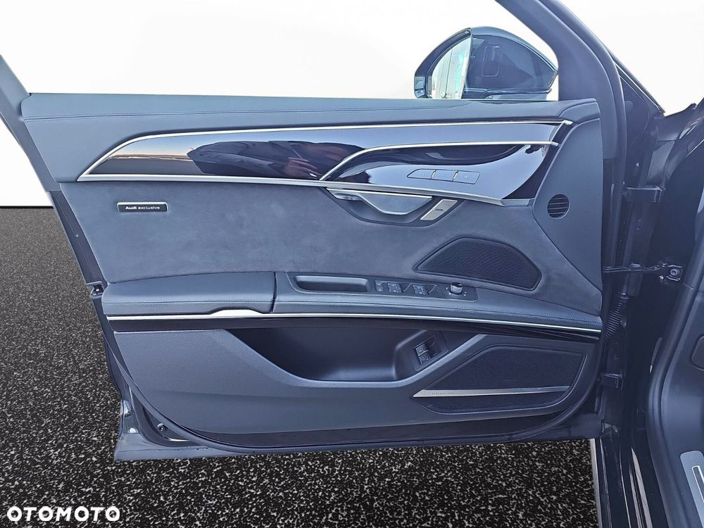 Audi A8 - 15