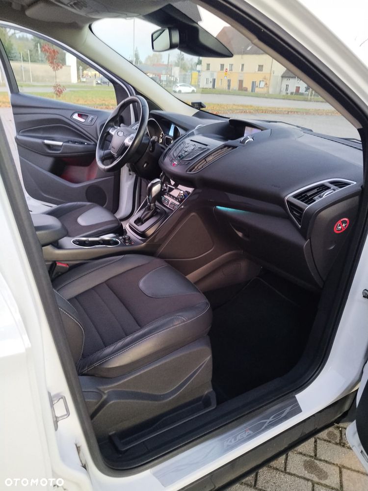 Ford Kuga - 16
