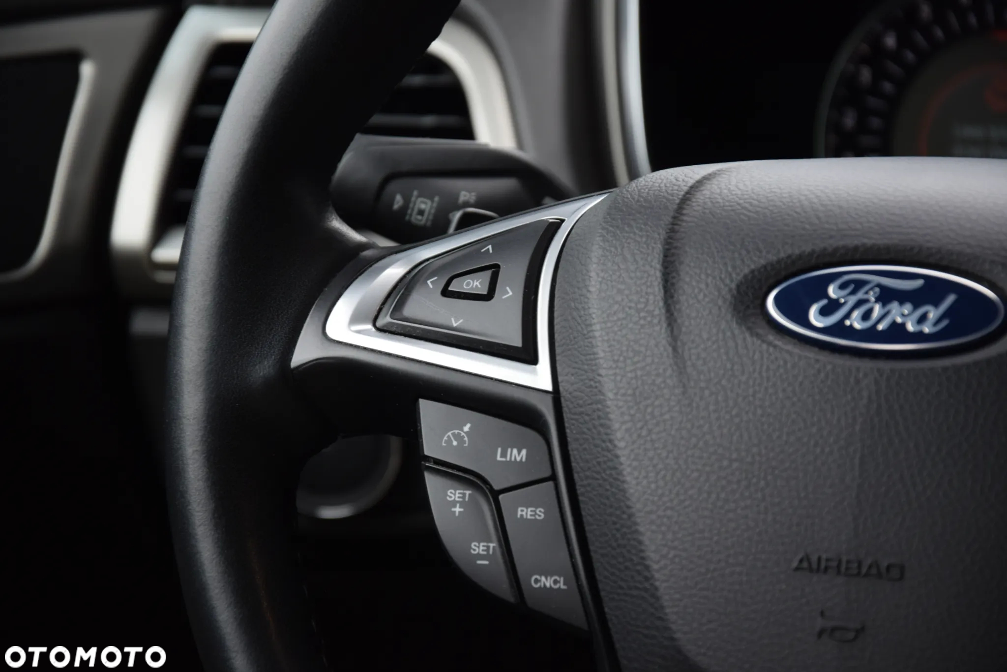 Ford Mondeo - 19