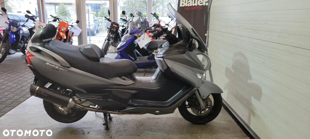 Suzuki Burgman - 29