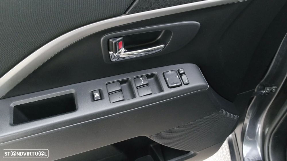 Mazda 5 MZR-CD 1.6 Superior Wagon +Xenon +PE+Pele - 5