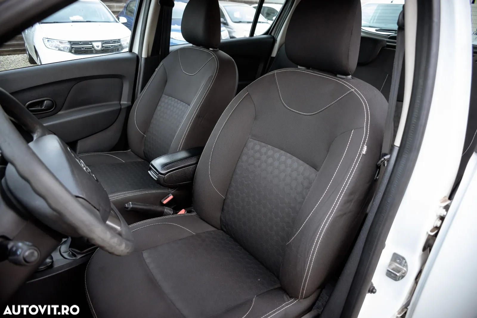 Dacia Sandero - 13