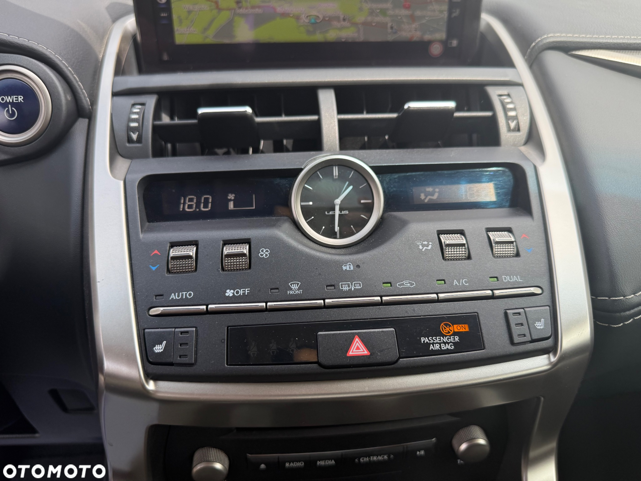 Lexus NX 300h Style Edition - 30