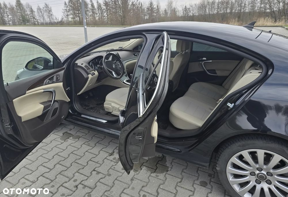 Opel Insignia 2.0 T Cosmo 4x4 - 5