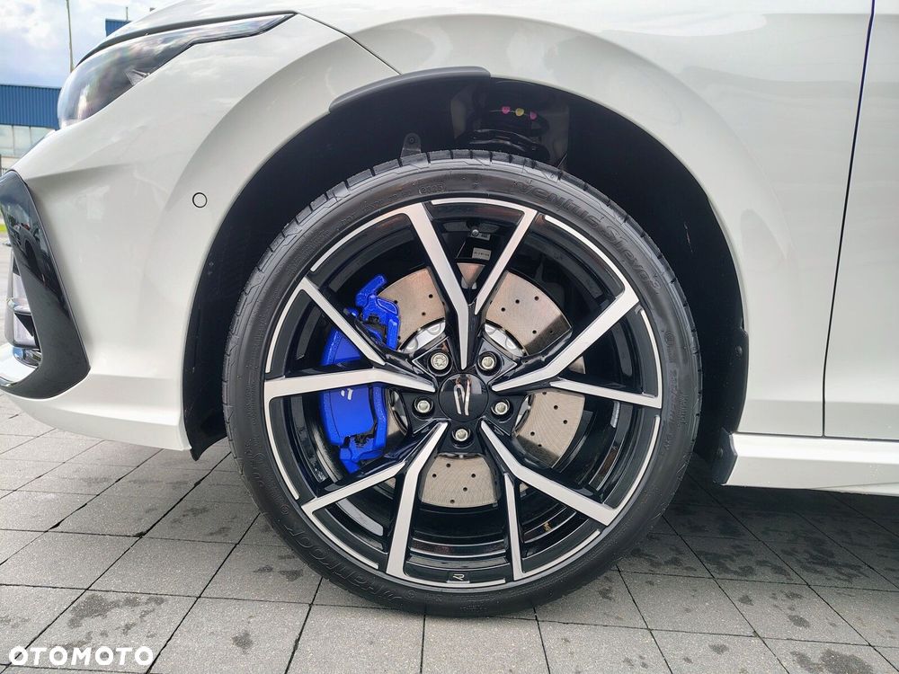 Volkswagen Golf Variant - 9