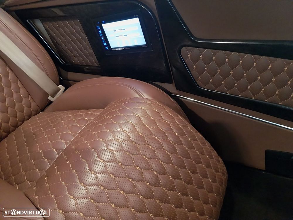 Mercedes-Benz V 250 - 24