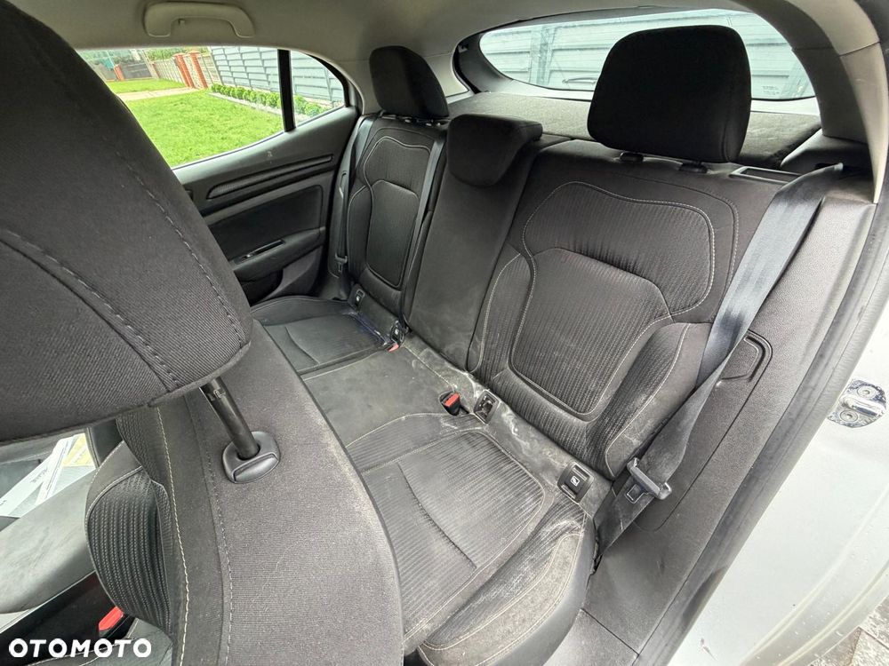 Renault Megane 1.5 Blue dCi Zen - 11