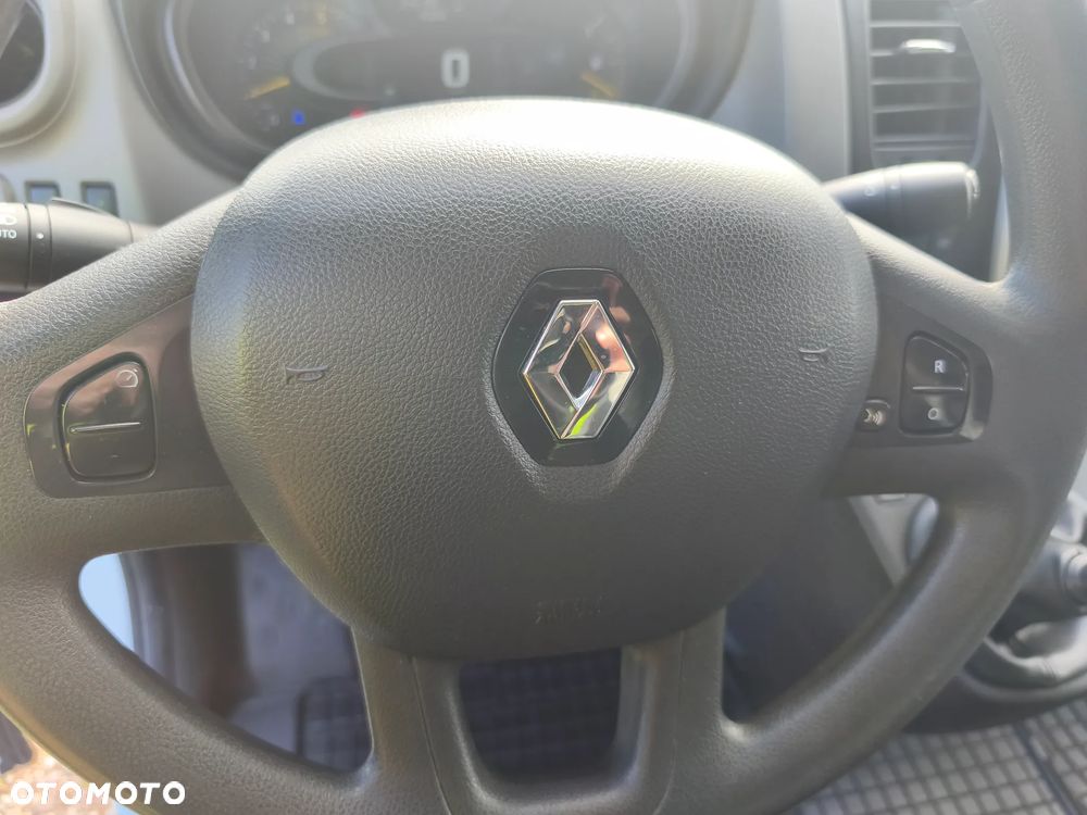 Renault TRAFIC - 23