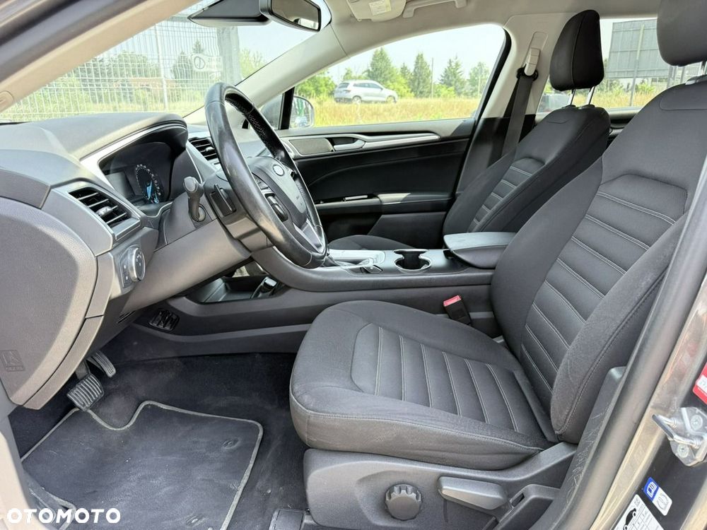 Ford Mondeo 2.0 TDCi Ambiente PowerShift - 11