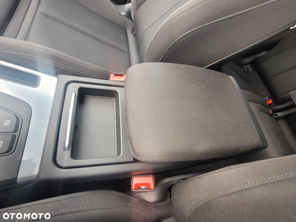 Audi Q5 40 TDI quattro S tronic S line - 28