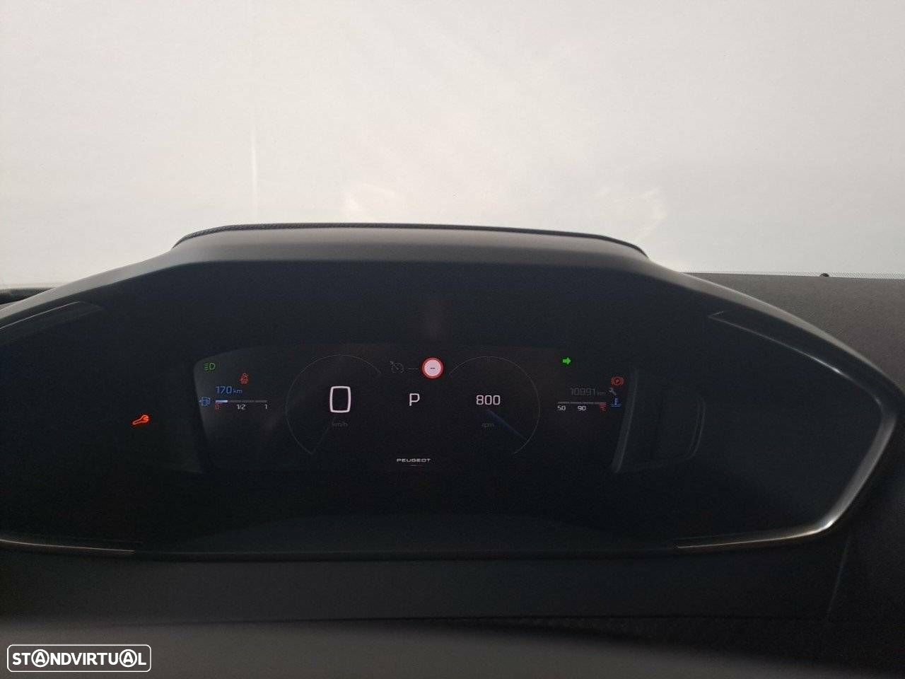 Peugeot 2008 1.2 PureTech Allure EAT8 - 13