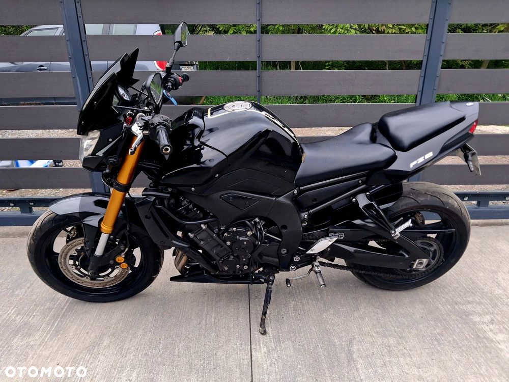 Yamaha FZ8 - 2