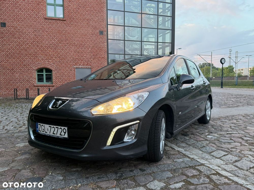 Peugeot 308 1.6 e-HDi Style STT - 4