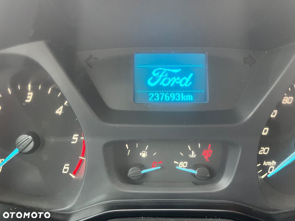 Ford Transit - 10