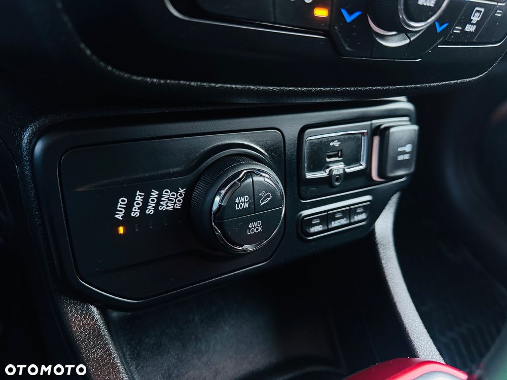 Jeep Renegade 1.3 T-GDI 4xe PLUG-IN Hybrid Automatik Trailhawk - 9