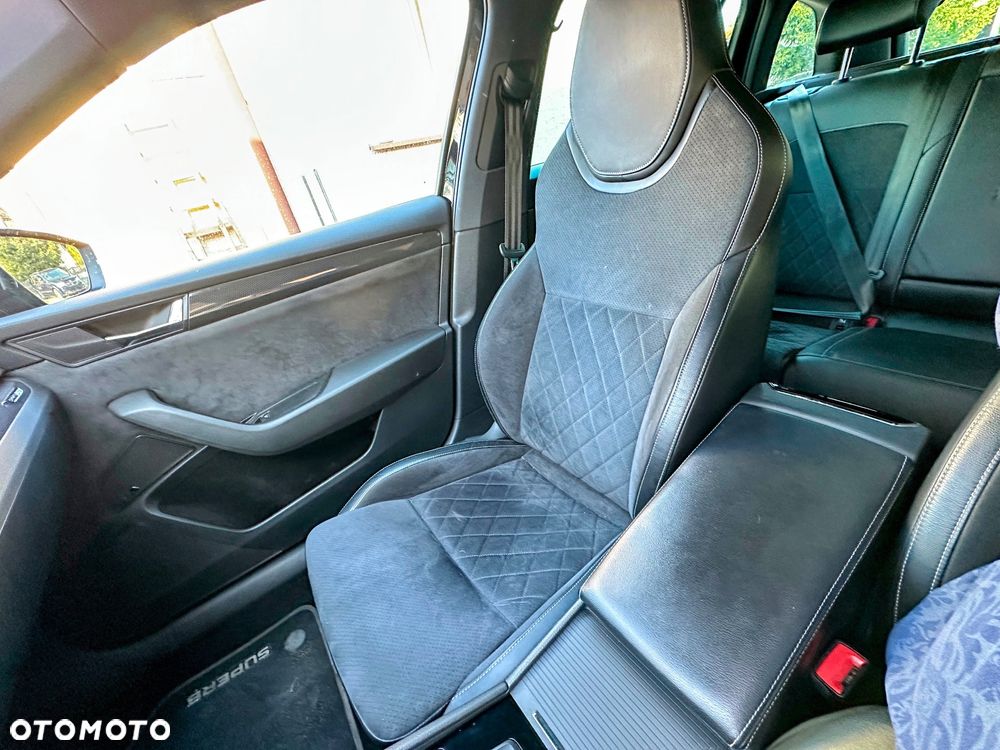 Skoda Superb 2.0 TSI 4x4 Sportline DSG - 13