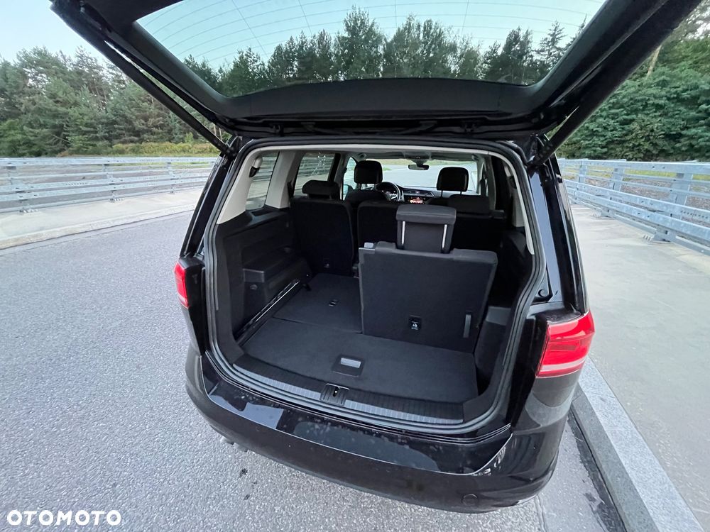 Volkswagen Touran 2.0 TDI SCR DSG Comfortline - 15