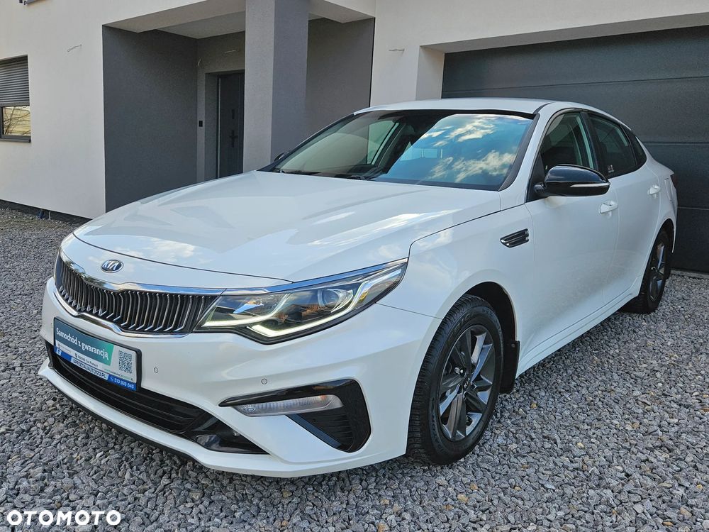Kia Optima 2.0 M - 38