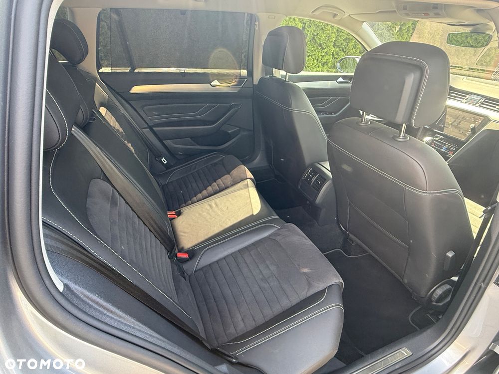 Volkswagen Passat 2.0 TSI Elegance DSG - 26