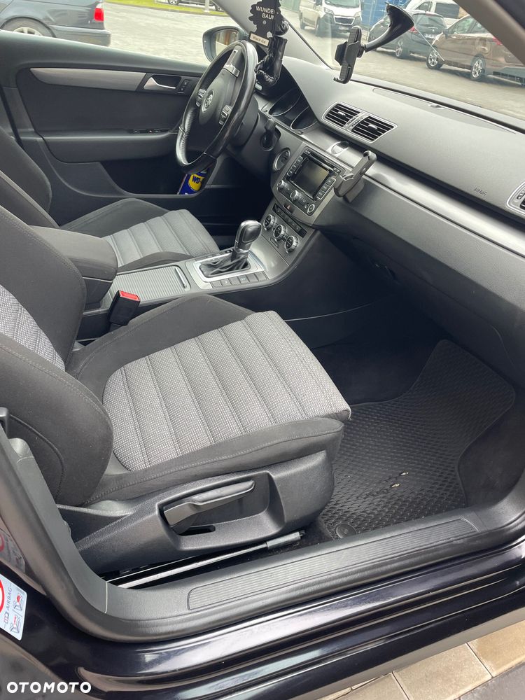 Volkswagen Passat - 8