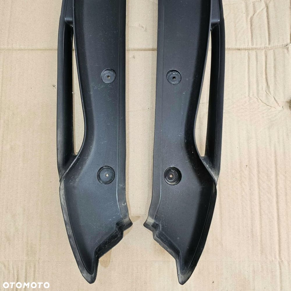 PORSCHE TAYCAN 9J1 OSŁONA NAKŁADKA SŁUPKA BŁOTNIKA LEWA PRAWA PRZÓD PRZEDNI - 2