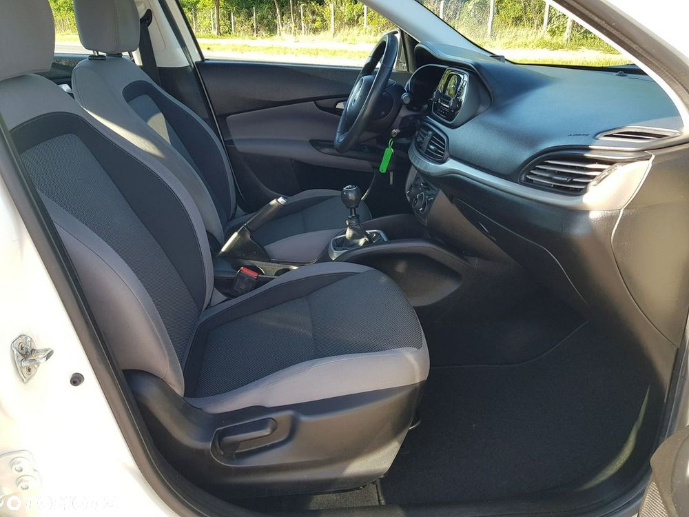 Fiat Tipo 1.4 16V Pop - 17