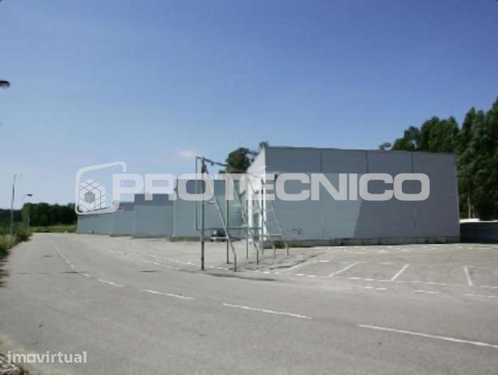 Armazém c/ 1.219m2 – Z. I. de Barrô - Grande imagem: 2/10