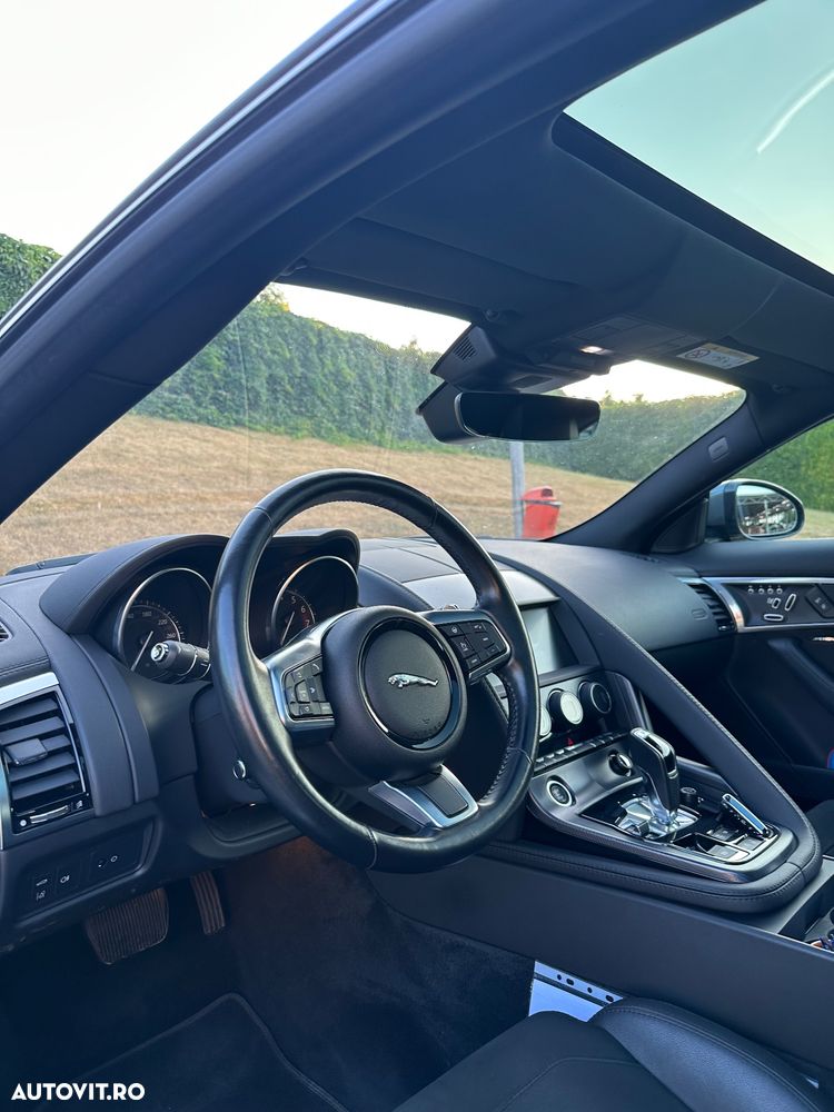 Jaguar F-Type - 34