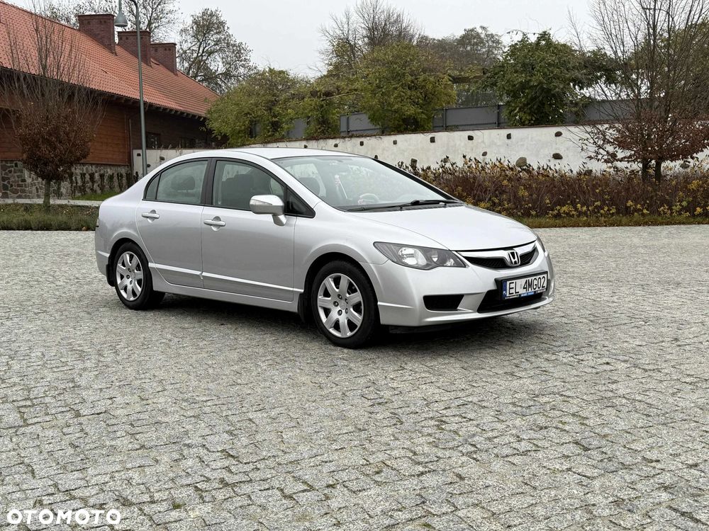 Honda Civic 1.8 Comfort - 1