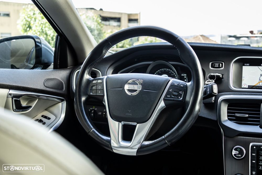 Volvo V40 1.6 D2 Momentum - 17