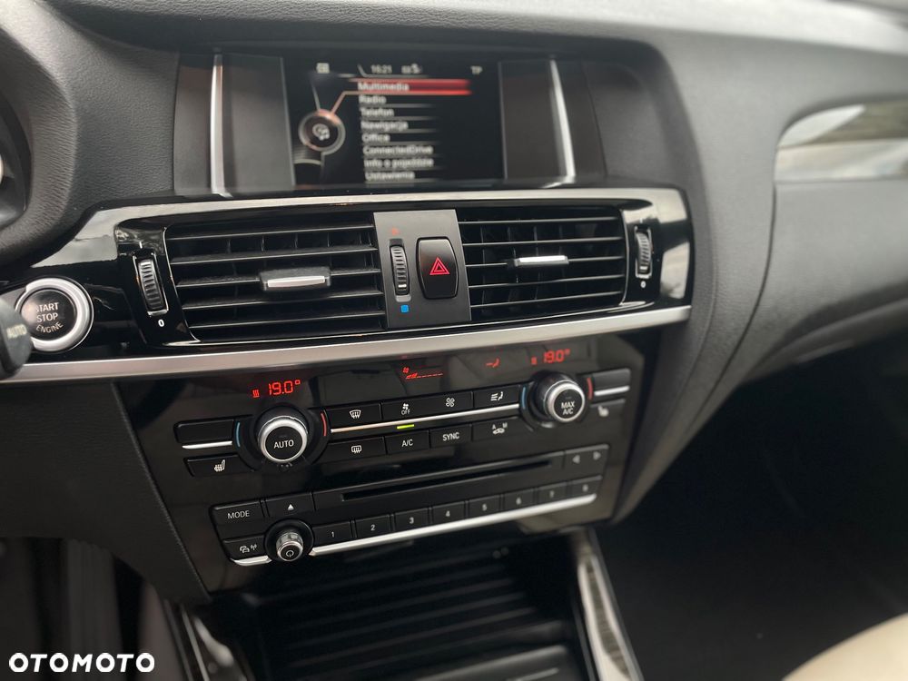 BMW X3 xDrive20d xLine - 32